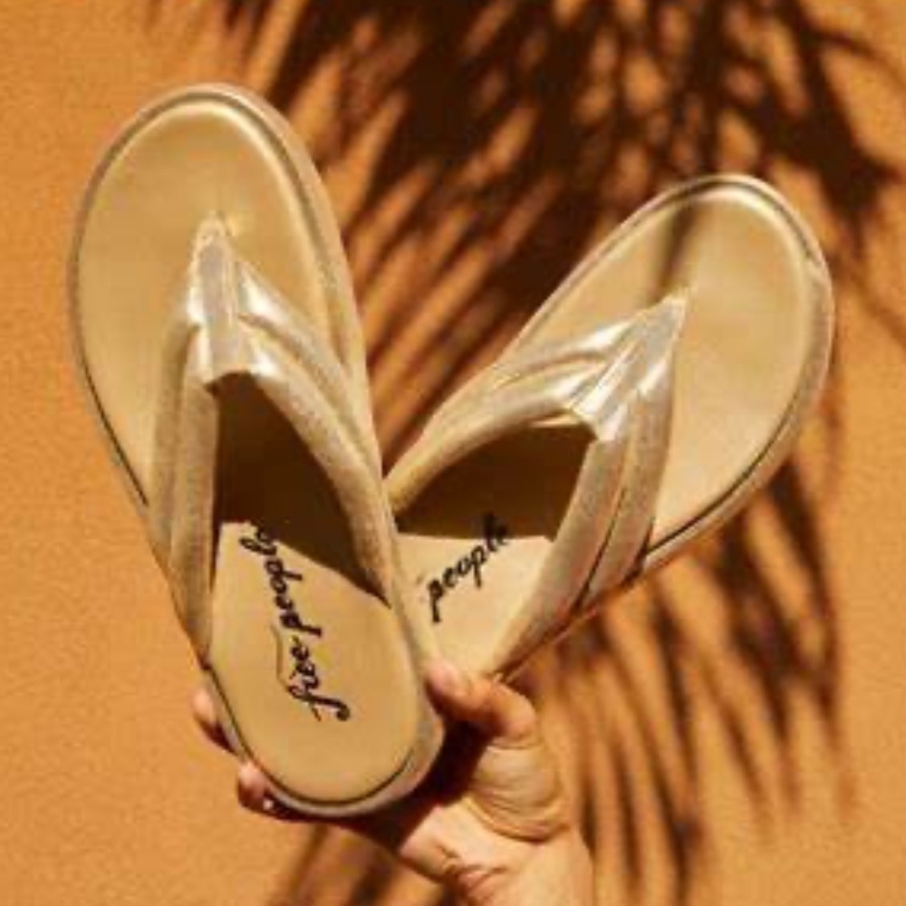 Free People Wonderland Gold Metallic Thong Sandal - Picture 3 of 7